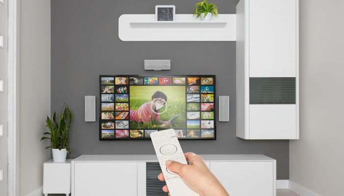 Pros and Cons of Streaming Services vs. Cable TV